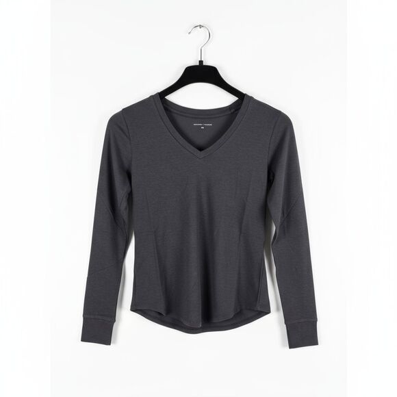 NEW UNIVERSAL STANDARD Long Sleeve V Rex TEE Top WOMENS 4XS Slate - Picture 2 of 11